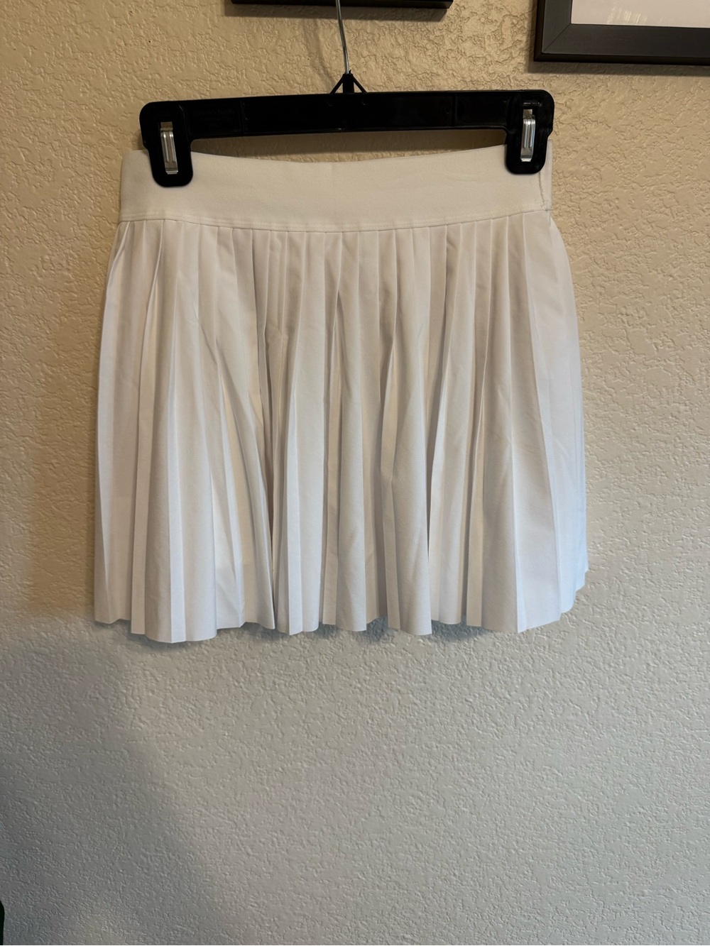 Beyond Yoga White Pleated Mini Skirt